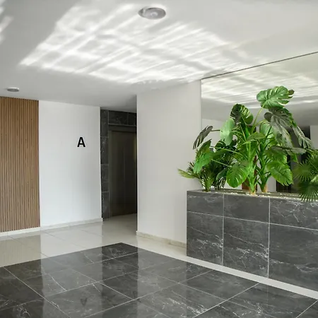 公寓 Sunny 1-bedroom - Staysbydais