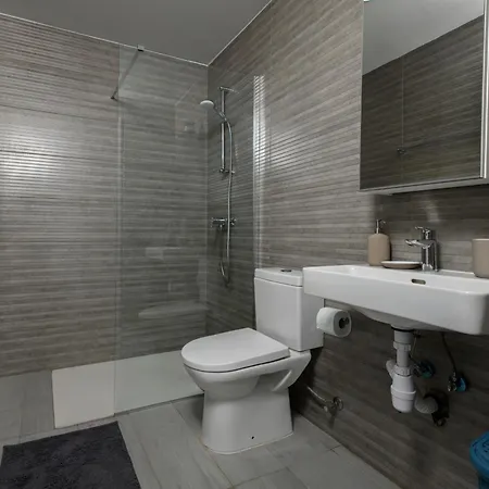 Sunny 1-bedroom - Staysbydais *