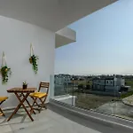 Sunny 1-bedroom - Staysbydais