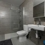 Sunny 1-bedroom - Staysbydais *