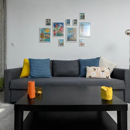 Sunny 1-bedroom - Staysbydais